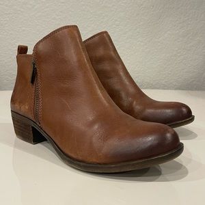 Lucky Brand Basel Ankle Booties in Toffee Leather